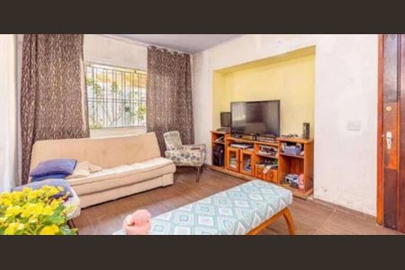 Foto 01 de casa à venda com 2 quartos, 108m² em Bosque da Saúde, São Paulo