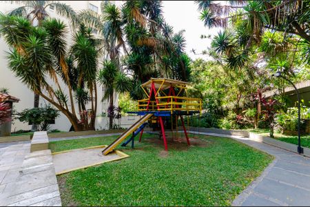 Apartamento à venda com 56m², 2 quartos e 1 vaga Apartamento à venda com 56m², 2 quartos e 1 vagaÁrea comum - Playground