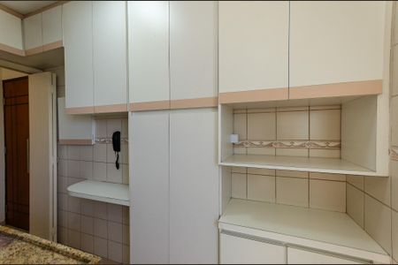 Apartamento à venda com 56m², 2 quartos e 1 vaga Apartamento à venda com 56m², 2 quartos e 1 vagaCozinha
