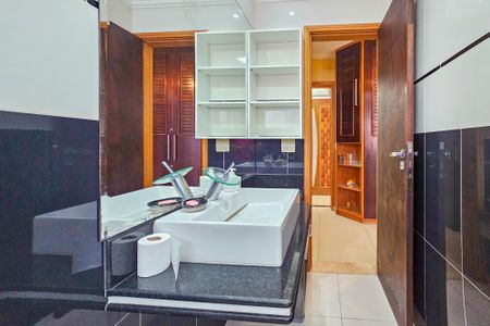 Apartamento para alugar com 190m², 2 quartos e 1 vagaBanheiro da Suíte