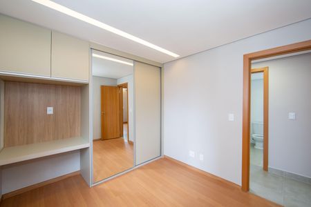 Apartamento para alugar com 63m², 2 quartos e 2 vagas Apartamento para alugar com 63m², 2 quartos e 2 vagasQUARTO1