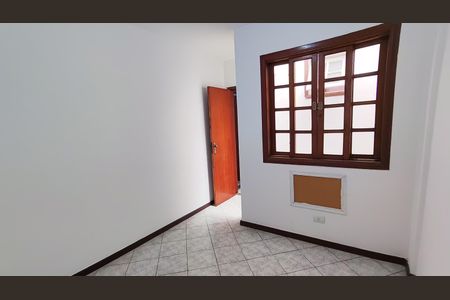 Casa de condomínio à venda com 65m², 2 quartos e 1 vagaQuarto