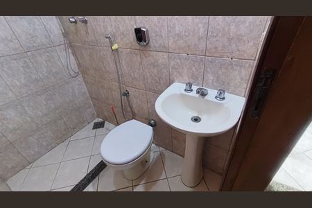 Casa de condomínio à venda com 65m², 2 quartos e 1 vagaBanheiro