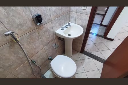 Casa de condomínio à venda com 65m², 2 quartos e 1 vagaBanheiro