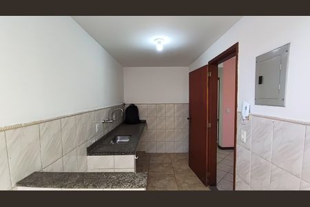 Casa de condomínio à venda com 65m², 2 quartos e 1 vagaCozinha