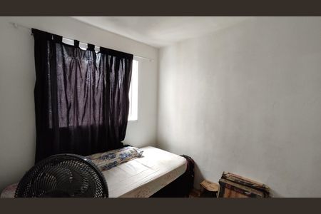 Quarto 2 de apartamento para alugar com 2 quartos, 50m² em Jardim das Oliveiras, Itaquaquecetuba
