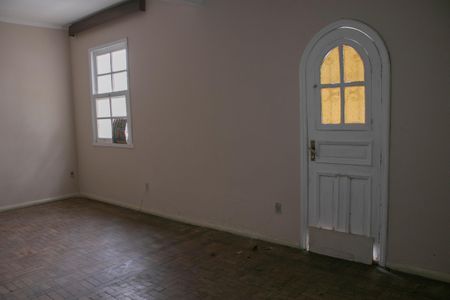 Casa à venda com 260m², 5 quartos e 2 vagas