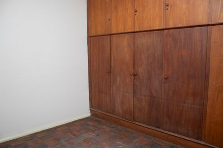 Casa à venda com 260m², 5 quartos e 2 vagas