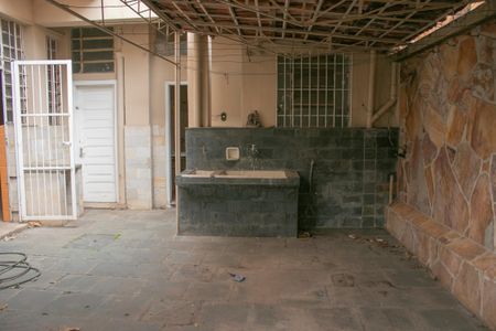 Casa à venda com 260m², 5 quartos e 2 vagas