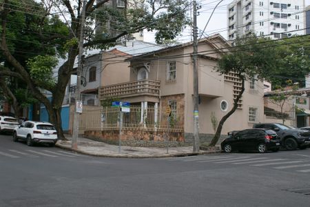 Casa à venda com 260m², 5 quartos e 2 vagas