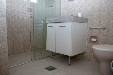 Casa à venda com 260m², 5 quartos e 2 vagas