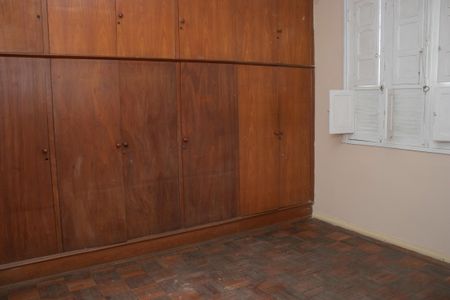 Casa à venda com 260m², 5 quartos e 2 vagas