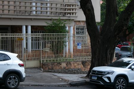 Casa à venda com 260m², 5 quartos e 2 vagas