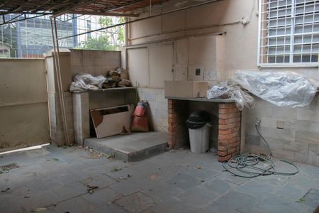 Casa à venda com 260m², 5 quartos e 2 vagas