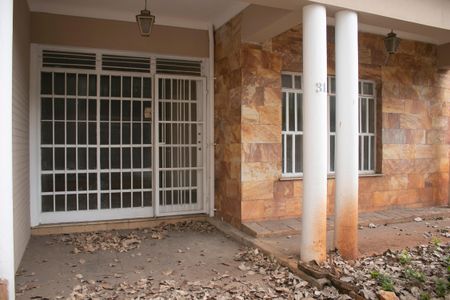 Casa à venda com 260m², 5 quartos e 2 vagas