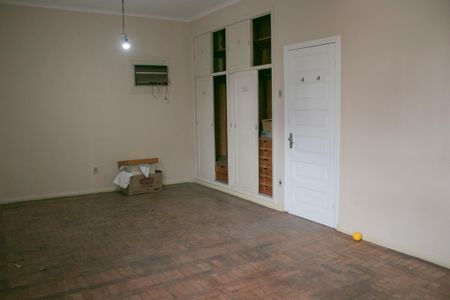 Casa à venda com 260m², 5 quartos e 2 vagas