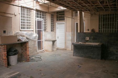 Casa à venda com 260m², 5 quartos e 2 vagas