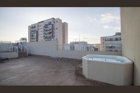 Studio à venda com 24m², 1 quarto e 1 vaga Studio à venda com 24m², 1 quarto e 1 vagaÁrea comum - Piscina