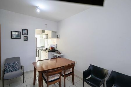 Sala de casa à venda com 2 quartos, 80m² em Parque Xangri-lá, Contagem