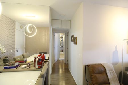 Sala - Corredor de apartamento à venda com 2 quartos, 68m² em Barra Olímpica, Rio de Janeiro
