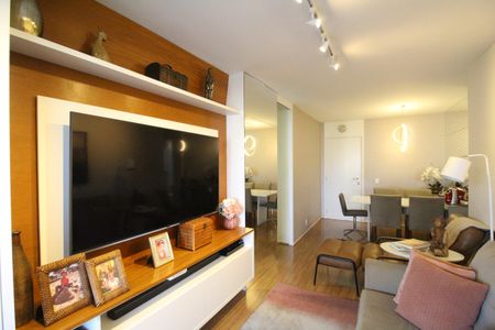 Sala de apartamento à venda com 2 quartos, 68m² em Barra Olímpica, Rio de Janeiro