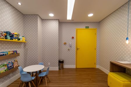 Apartamento à venda com 33m², 2 quartos e sem vaga Apartamento à venda com 33m², 2 quartos e sem vagaBrinquedoteca