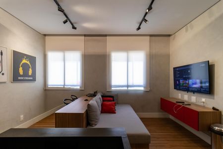 Apartamento à venda com 33m², 2 quartos e sem vaga Apartamento à venda com 33m², 2 quartos e sem vagaSalão de Jogos