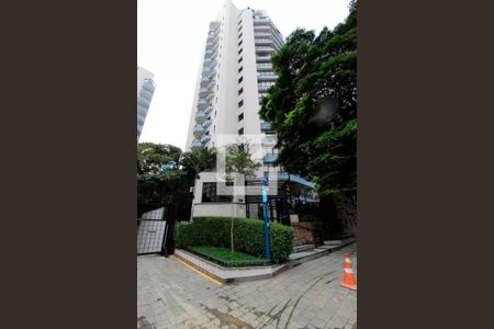 Apartamento para alugar com 110m², 3 quartos e 2 vagas Apartamento para alugar com 110m², 3 quartos e 2 vagasFachada