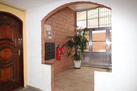 Apartamento à venda com 72m², 2 quartos e 2 vagasÁrea comum - Saguão do prédio