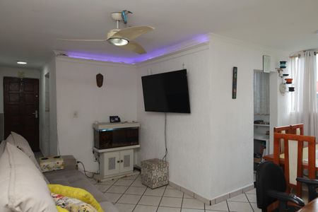 Sala de apartamento à venda com 2 quartos, 72m² em Cidade Antônio Estêvão de Carvalho, São Paulo