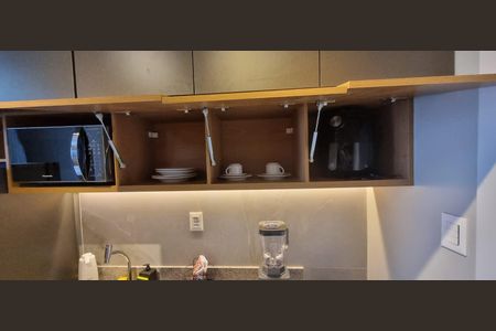 Cozinha de kitnet/studio para alugar com 1 quarto, 29m² em Caminho das Árvores, Salvador