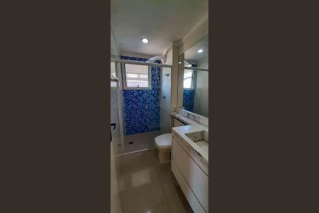 Apartamento para alugar com 67m², 2 quartos e 2 vagas Apartamento para alugar com 67m², 2 quartos e 2 vagasBanheiro da Suíte