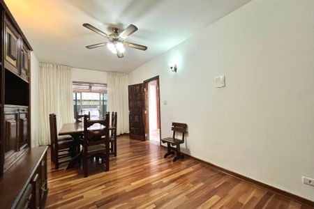 Sala de casa para alugar com 2 quartos, 125m² em Parque Jabaquara, São Paulo