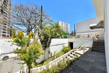 Casa para alugar com 210m², 3 quartos e 2 vagasÁrea externa