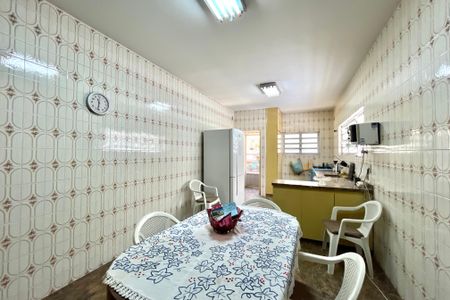 Casa para alugar com 210m², 3 quartos e 2 vagasCozinha