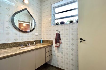 Casa para alugar com 210m², 3 quartos e 2 vagasBanheiro da Suíte 2