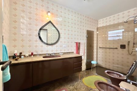 Casa para alugar com 210m², 3 quartos e 2 vagasBanheiro da Suíte 1