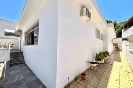 Casa para alugar com 210m², 3 quartos e 2 vagasÁrea externa