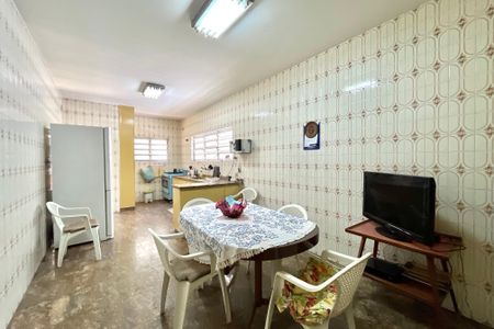 Casa para alugar com 210m², 3 quartos e 2 vagasCozinha