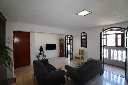 Sala de casa à venda com 4 quartos, 220m² em Vila Santa Maria, São Paulo