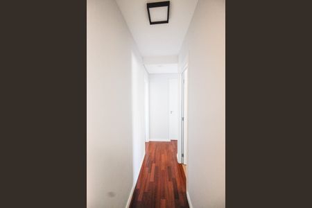 Apartamento à venda com 80m², 2 quartos e 2 vagasCorredor