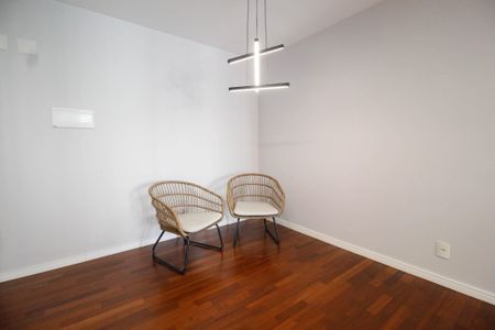 Apartamento à venda com 80m², 2 quartos e 2 vagasSala