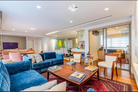 Sala de casa de condomínio à venda com 3 quartos, 190m² em Itaim Bibi, São Paulo
