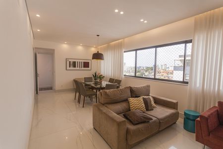 Sala de apartamento à venda com 4 quartos, 143m² em Cidade Nova, Belo Horizonte