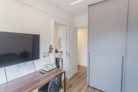 Apartamento à venda com 143m², 4 quartos e 3 vagas Apartamento à venda com 143m², 4 quartos e 3 vagasSemi-Suíte 2