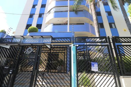 Apartamento para alugar com 60m², 2 quartos e 1 vagaFachada + Placa