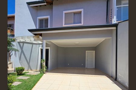 Casa de condomínio à venda com 200m², 3 quartos e 2 vagas Casa de condomínio à venda com 200m², 3 quartos e 2 vagasGaragem