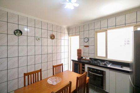 Apartamento à venda com 83m², 2 quartos e 2 vagas Apartamento à venda com 83m², 2 quartos e 2 vagasCozinha