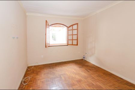 Quarto 1 de casa à venda com 3 quartos, 105m² em Bonfim, Belo Horizonte