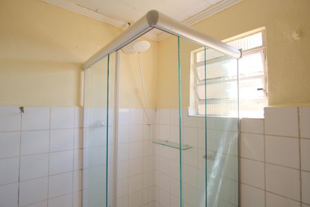 Banheiro de casa para alugar com 1 quarto, 35m² em Vila Aricanduva, São Paulo